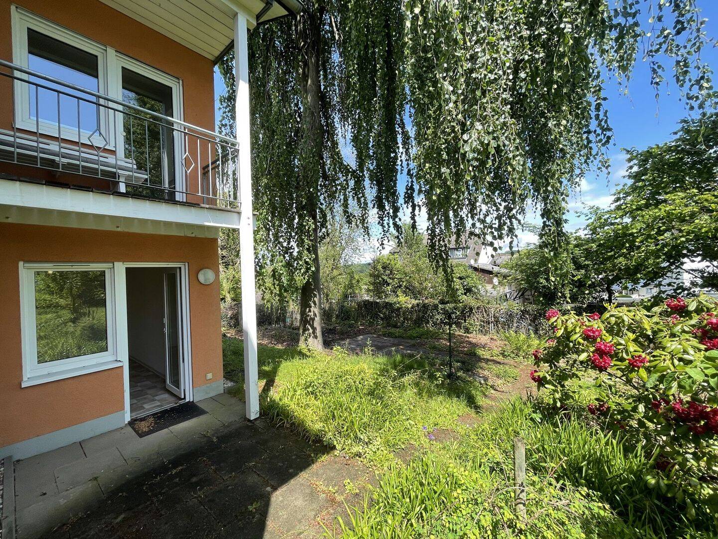Helle Souterrainwohnung mit Garten, 53639 Königswinter