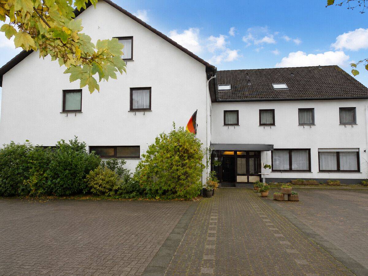 Ehemaliges 3* Hotel mit 25 Zimmern. Ideal für soziale Einrichtungen/Boardinghouse/Pension!, 63679 Schotten