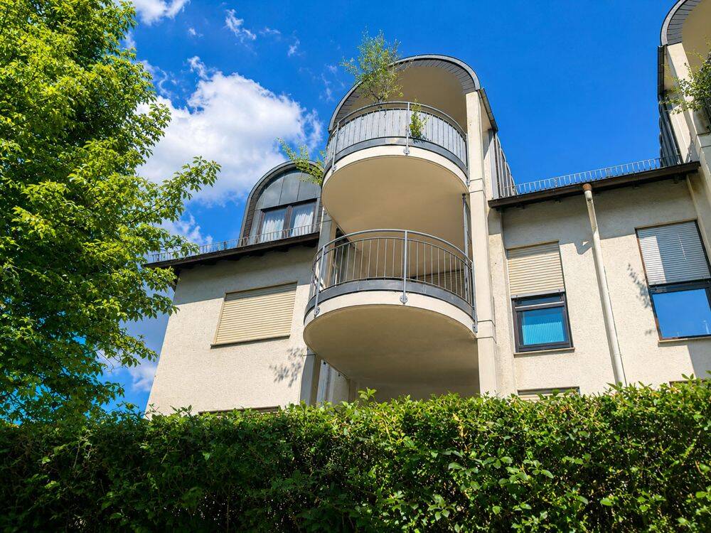 Seltene Gelegenheit: 3-Zimmer-Wohnung mit zwei Balkonen im 2. Obergeschoss nahe Kirdorfer Feld, 61350 Bad Homburg v.d. Höhe