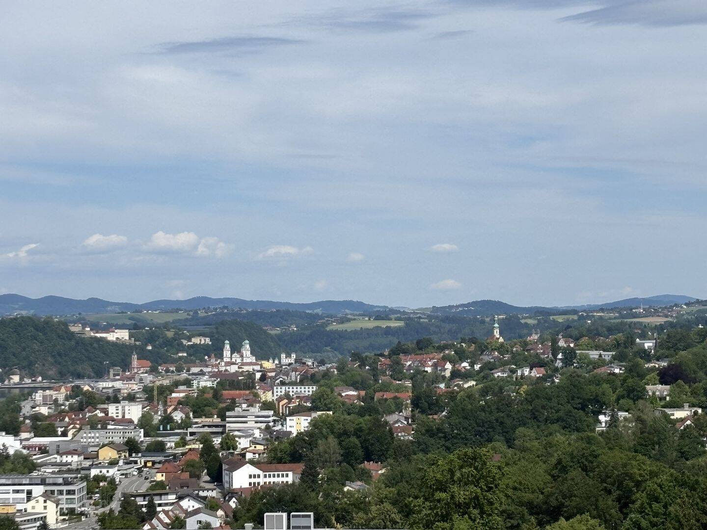 Kernsanierte Dachgeschosswohnung mit viel Komfort und hochwertiger Ausstattung, 94036 Passau (Abraham Haidenhof-Nord Haidenhof-Süd Heining Kohlbruck)