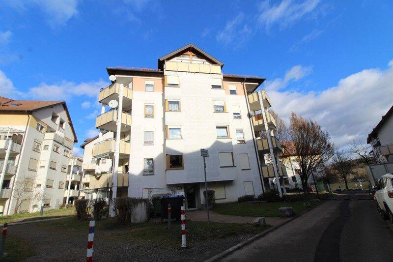 Mitten drin statt nur dabei: frisch renovierte 2-Zimmer-Wohnung, 71263 Weil der Stadt