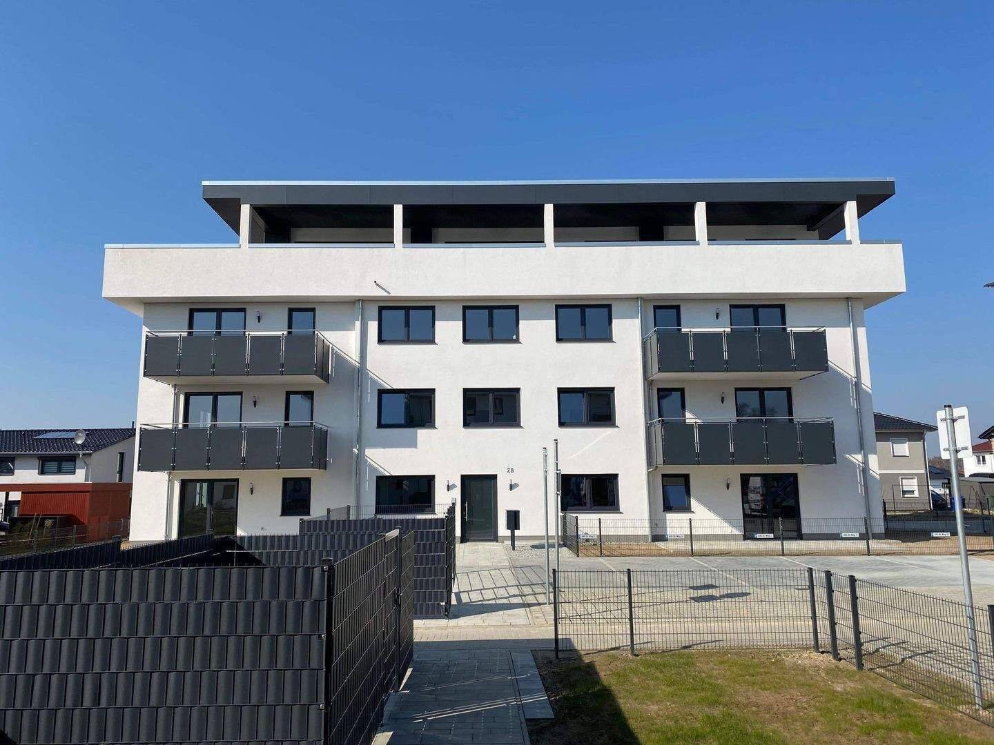 2 Raumwohnung im 2.OG mit Aufzug großem Balkon + PKW Stellplatz, 18439 Stralsund