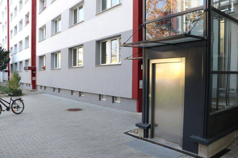 Im Zentrum mit Aufzug, 6844 Dessau-Roßlau (Innenstadt Mildensee Waldersee)