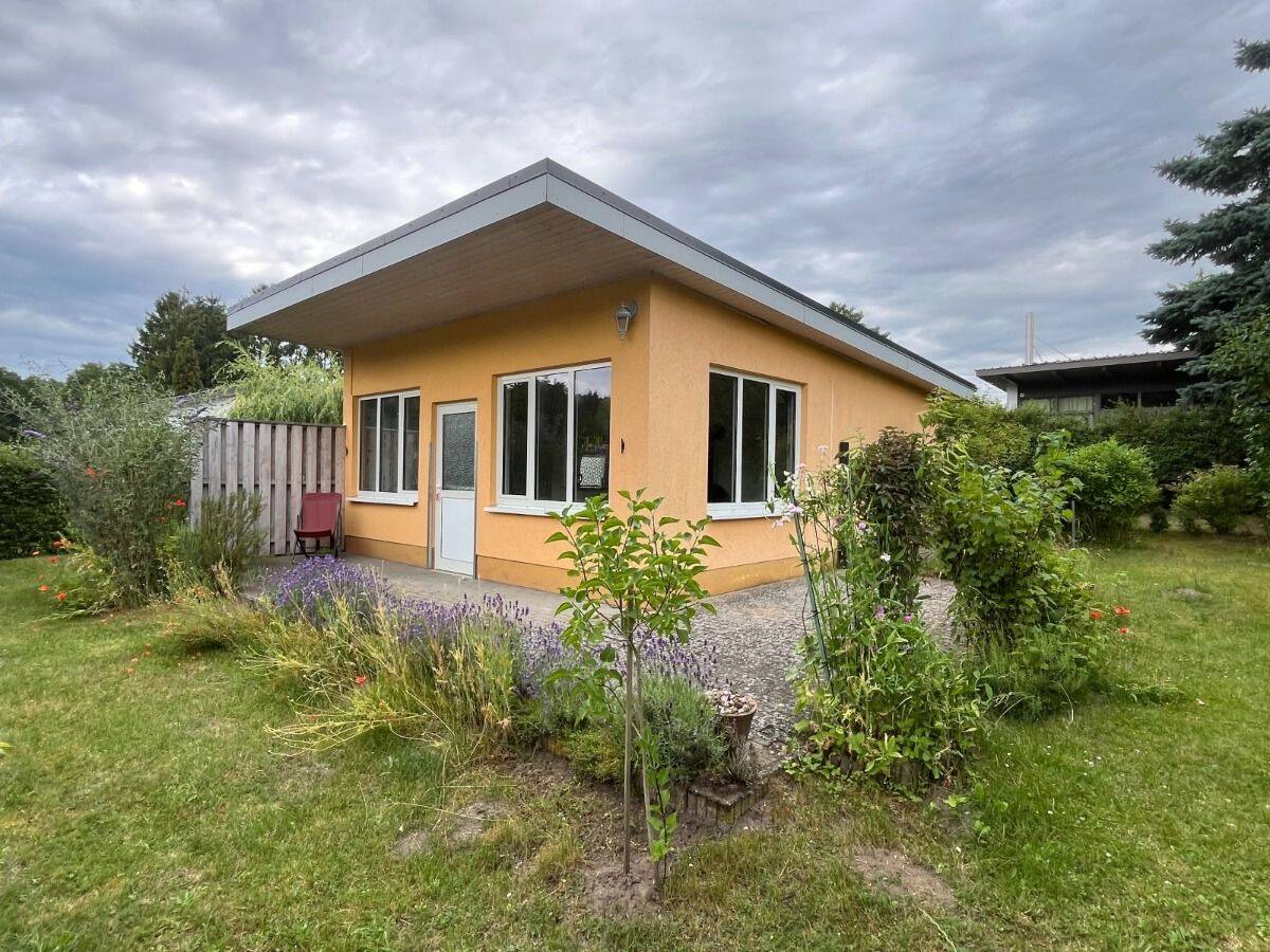 Sofort nutzbar: Gepflegtes Ferienhaus am Malchiner See – Liegeplatz – Süd-Westterrasse…., 17139 Basedow