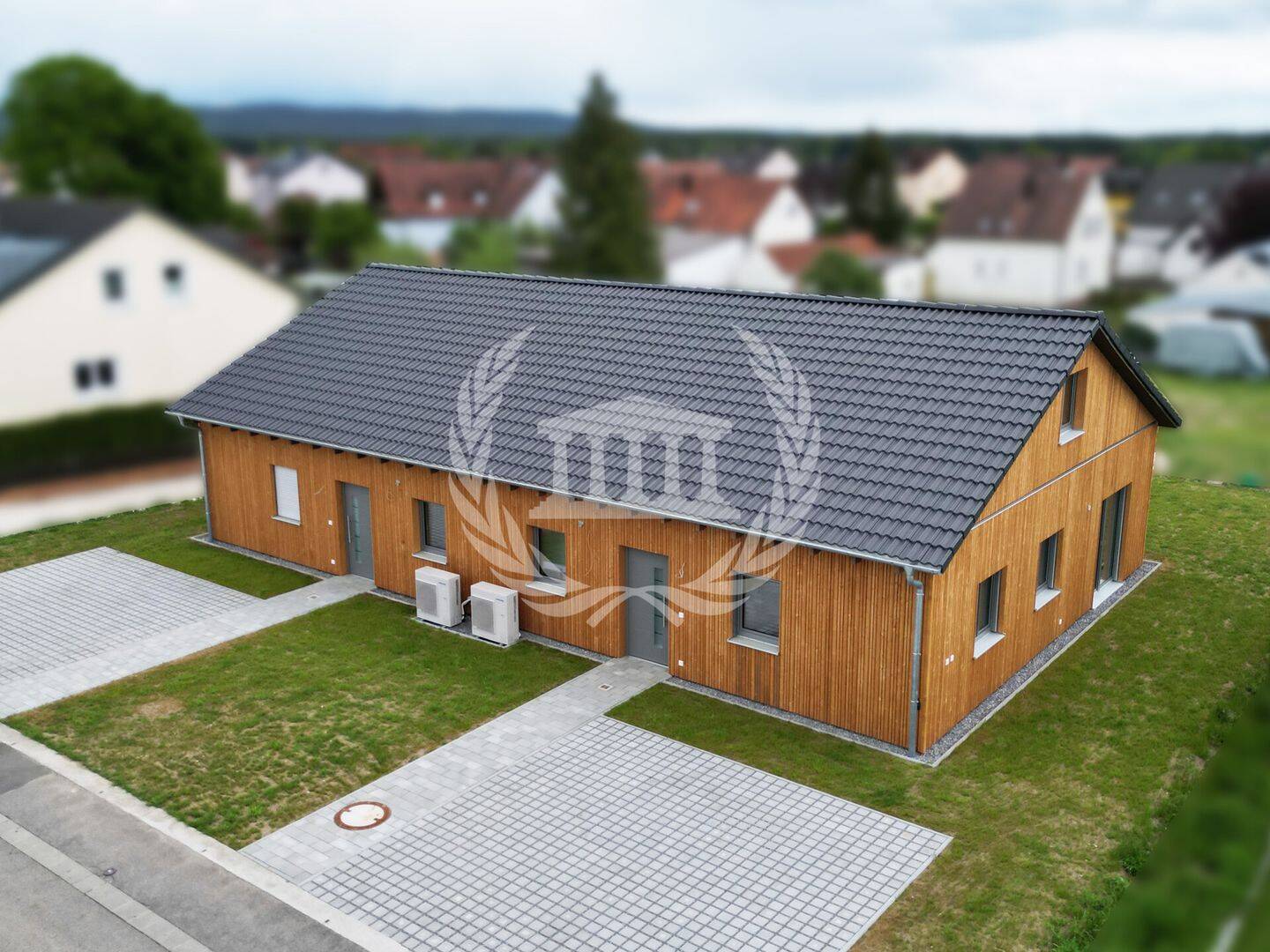Neubau-DHH mit Galerie, 10 kWp PV, Speicher, 2 Stellplätzen & Energieeffizienz A+ in Katzdorf, 93158 Teublitz
