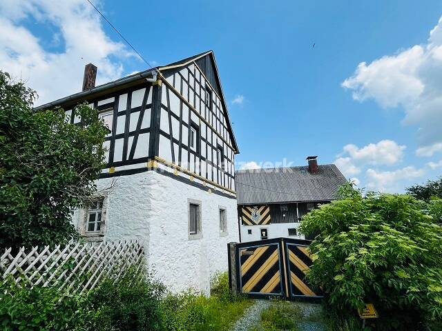 **Ein Bauernhof mit Charakter – Fachwerk, Tierhaltung und die Freiheit***, 95189 Köditz