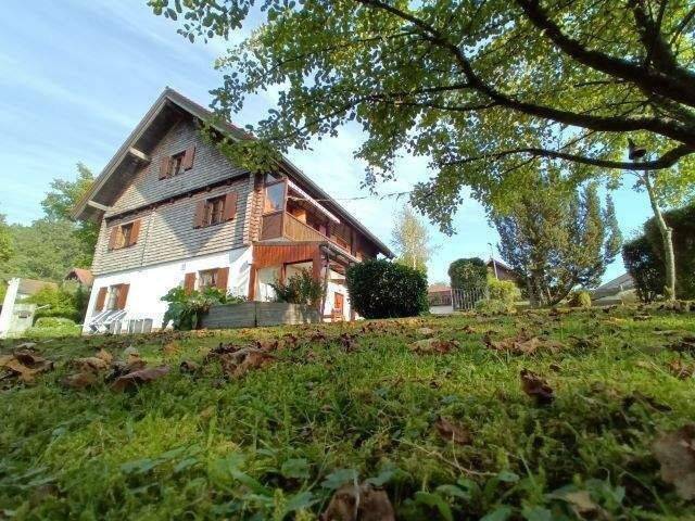Ländliches Domizil mit Einliegerwohnung und herrlichem Grundstück in ruhiger Lage, 84092 Bayerbach b. Ergoldsbach