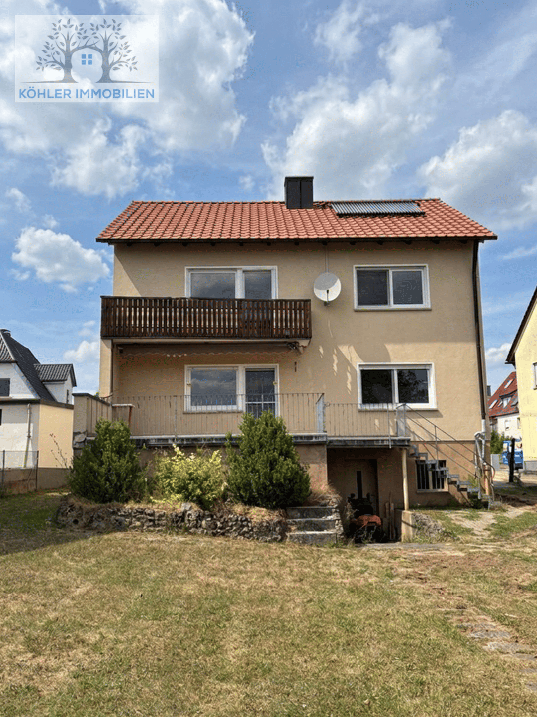 Geräumiges Familienhaus mit Balkon und Terrasse, 97228 Rottendorf