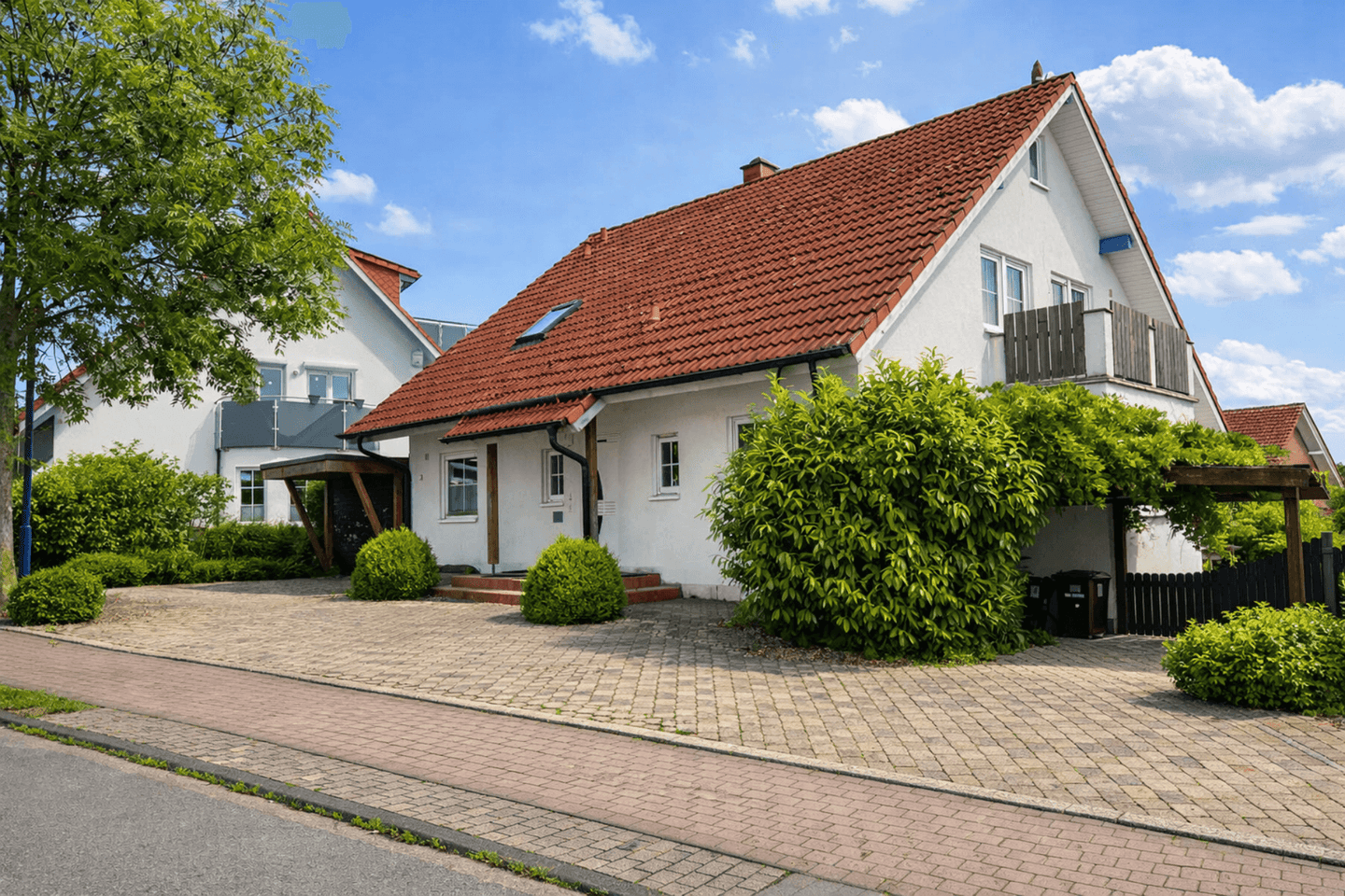 Großes Familienhaus in naturnaher Wohnlage – helle Galerie, großer Garten und viel Platz zum Leben, 34308 Bad Emstal