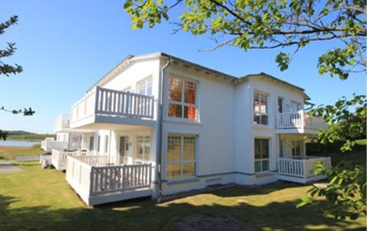 Exklusives 3 Zi. Appartement mit Blick zum Schmachter See im Ostseebad Binz – by Rujana, 18609 Binz