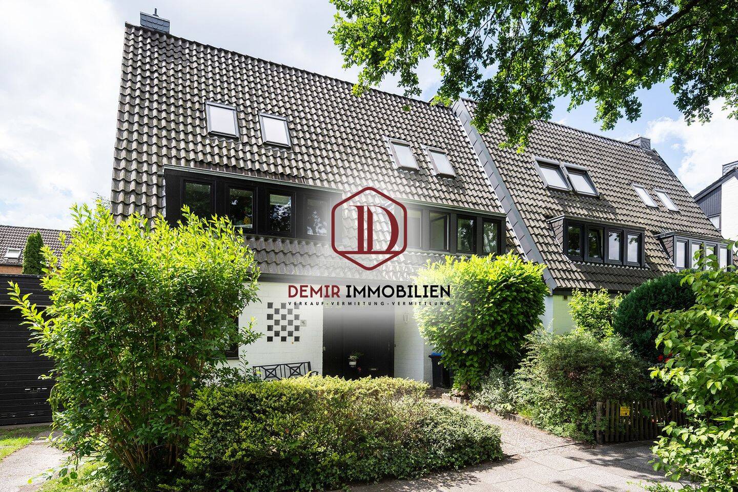 ANFRAGESTOPP Bremen-Gete | Großzügiges Reihenmittelhaus in begehrter Wohnlage, 28211 Bremen (Gete Radio Bremen Schwachhausen)