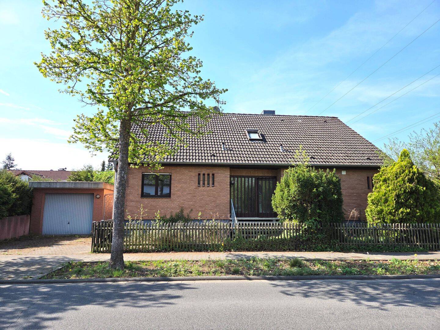 Zweifamilienhaus mit Garage im Südwesten Dieburgs, 64807 Dieburg