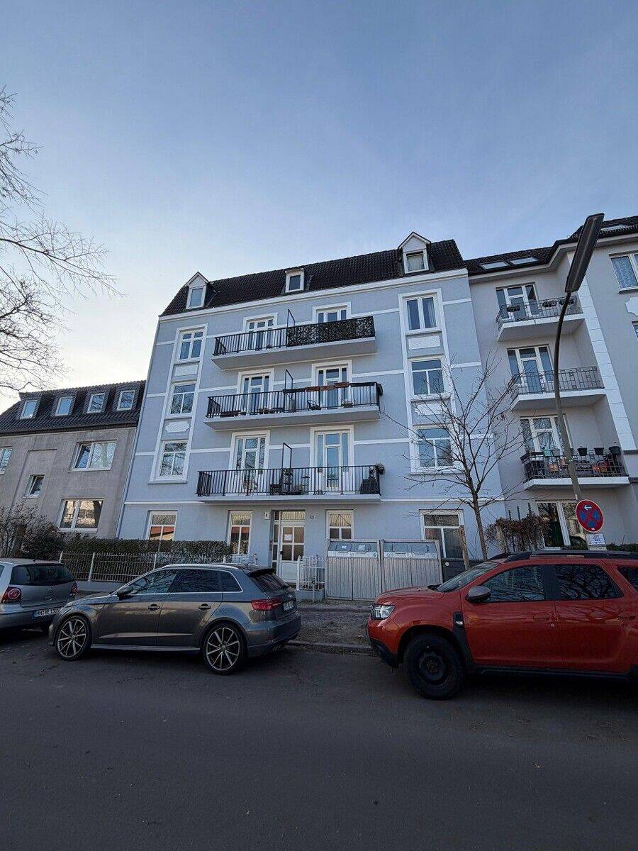Gepflegtes und solides Mehrfamilienhaus mit 10 Wohneinheiten in beliebter Lage von Wandsbek, 22041 Hamburg (Wandsbek Marienthal Tonndorf)