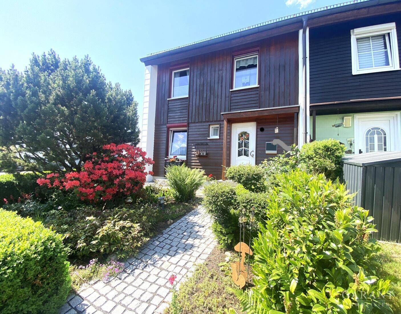 Liebevoll gepflegtes Reihenendhaus in Heinersreuth bei Bayreuth mit Gartenidylle, 95500 Heinersreuth