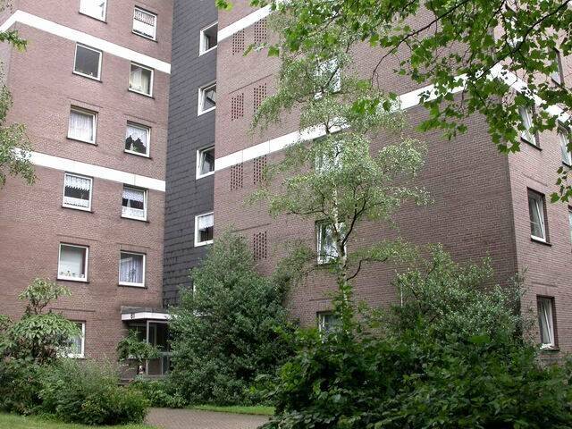 4-Zimmer-Wohnung in Düsseldorf Hassels, 40599 Düsseldorf (Benrath Hassels Holthausen Reisholz)