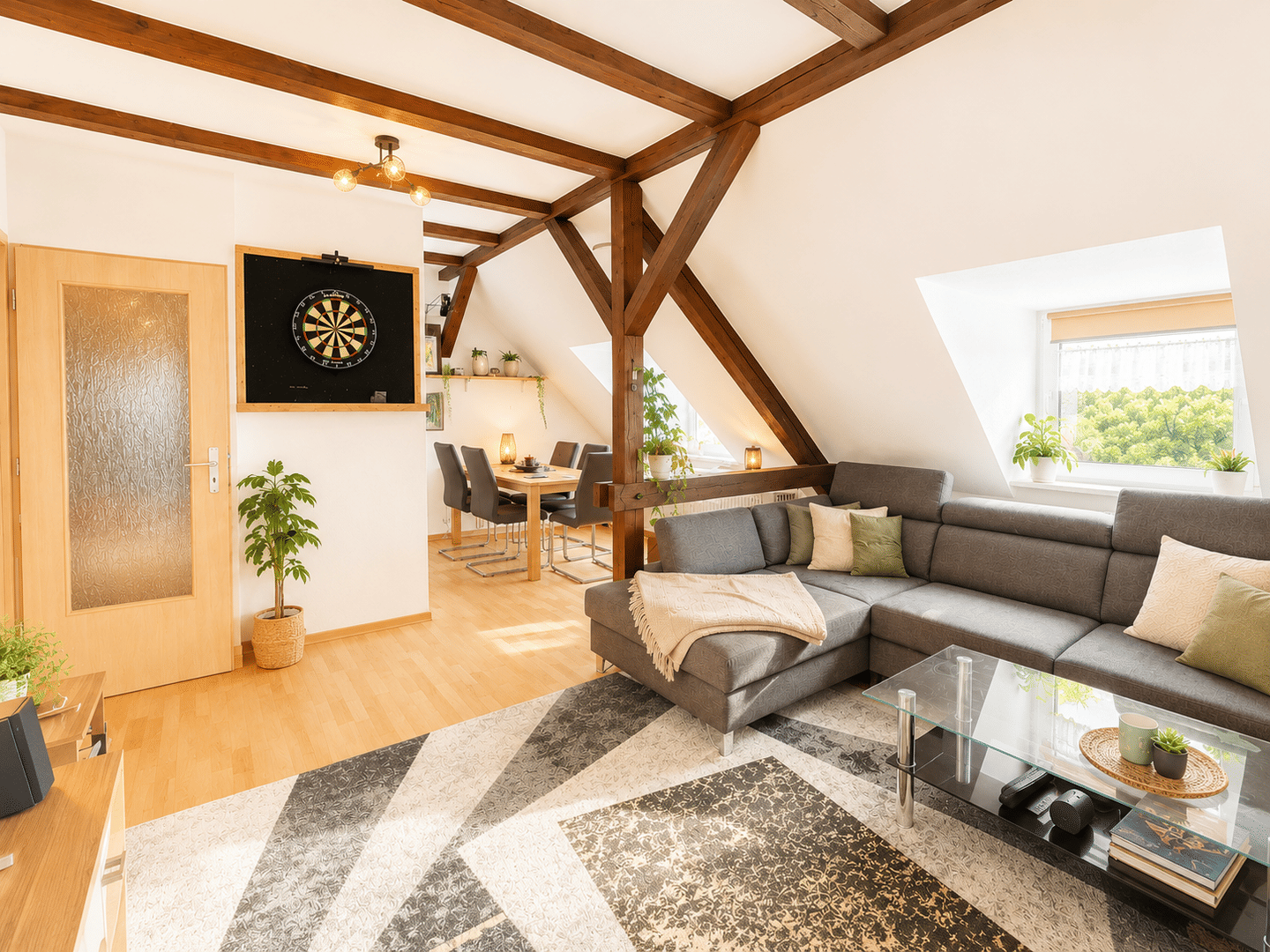 Vermietete Dachgeschosswohnung in gepflegtem Mehrfamilienhaus, 99092 Erfurt