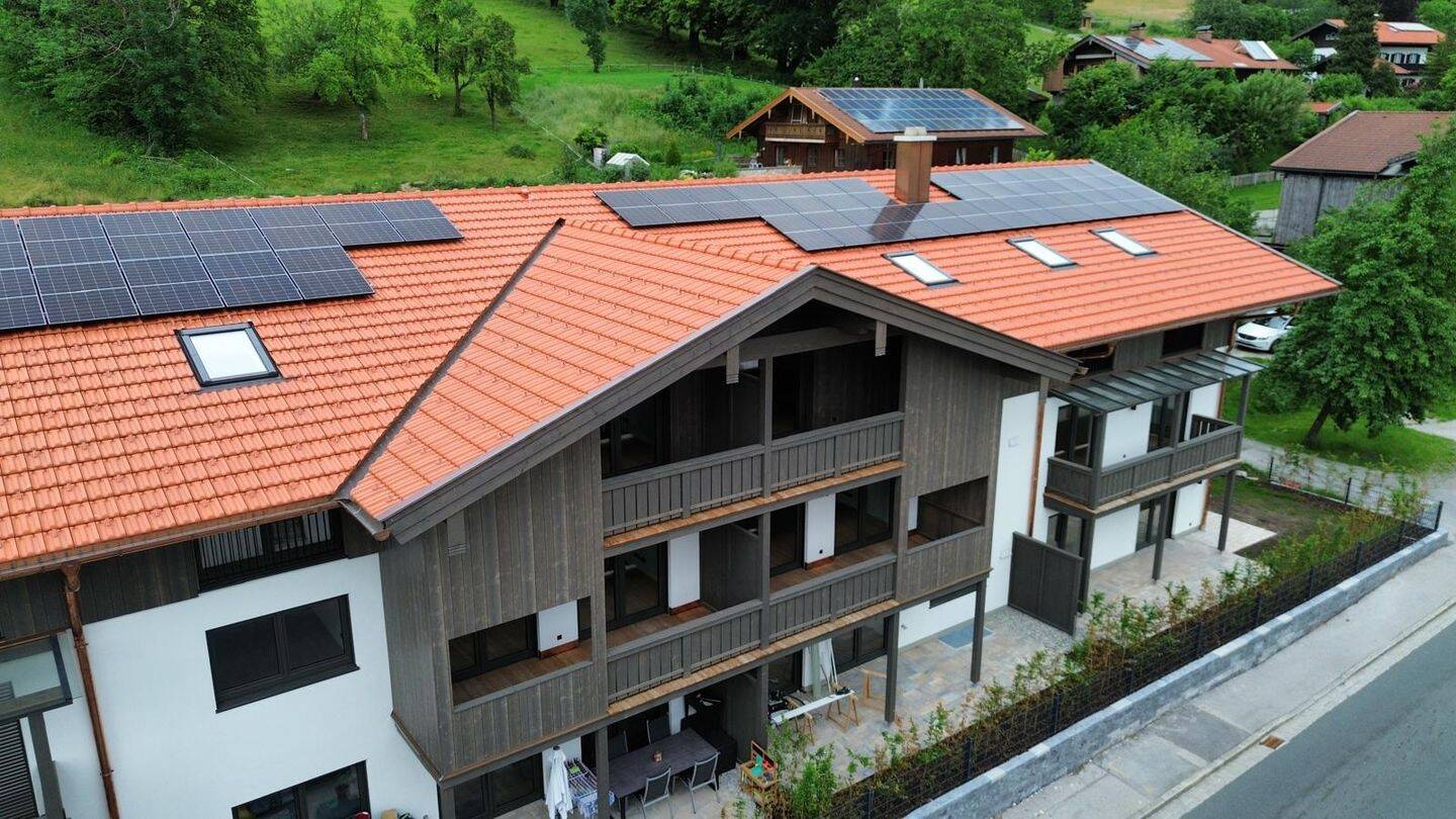 Neubau-Erstbezug: Exklusive 4-Zimmer-Wohnung mit Südbalkon, 2 Bädern & TG-Stellplatz, 83714 Miesbach