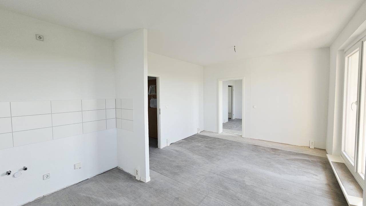 ! Eine Traumwohnung für Familien – 6 Räume, frisch saniert !, 39128 Magdeburg