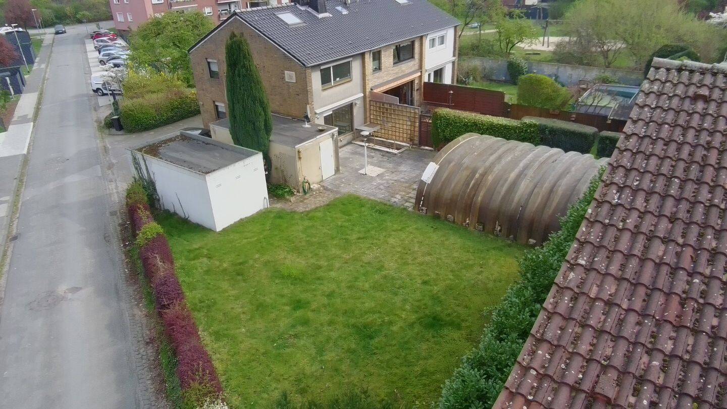 Grundstück mit positiver Bauvoranfrage in Moers-Asberg, 47441 Moers