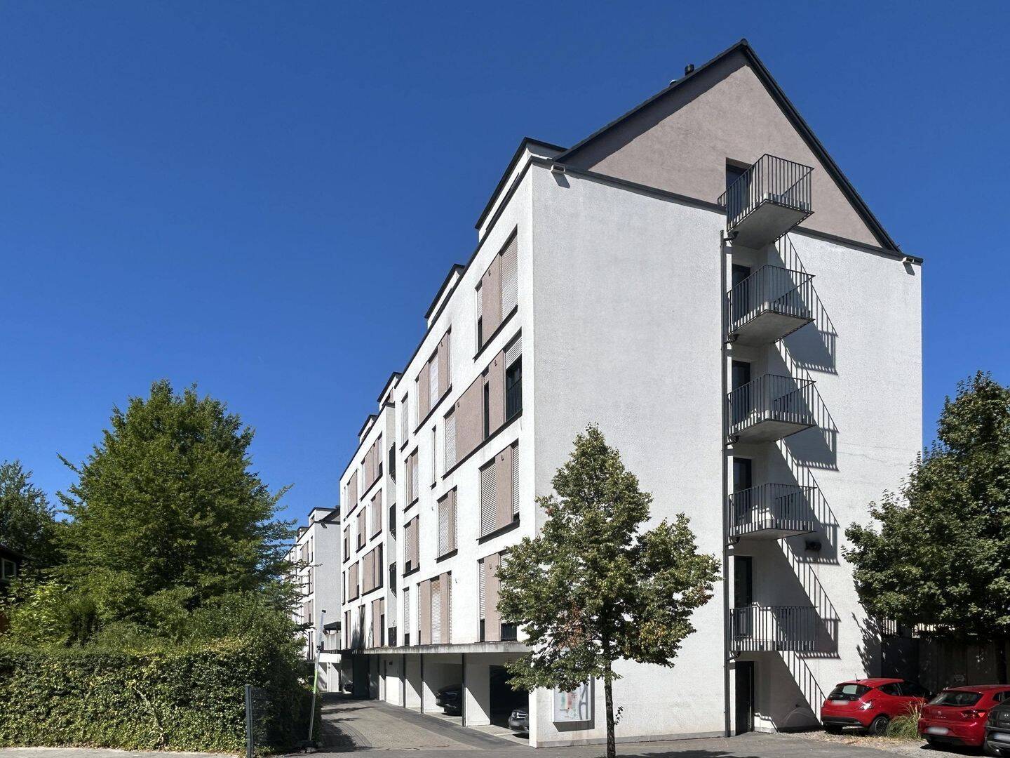 Voll möbliertes Studentenapartment, 79108 Freiburg im Breisgau (Brühl Herdern Hochdorf Lehen Zähringen)