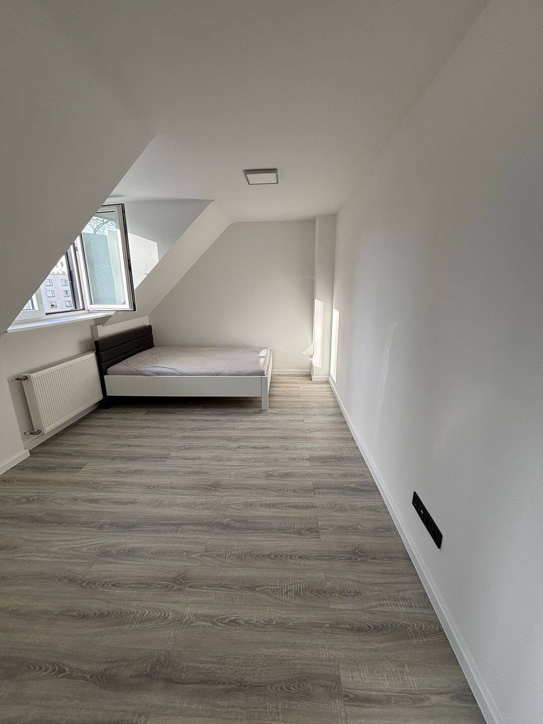 Frisch renovierte 1-Zimmer-Wohnung in Top-Lage – direkt an der Universität Essen, 45127 Essen
