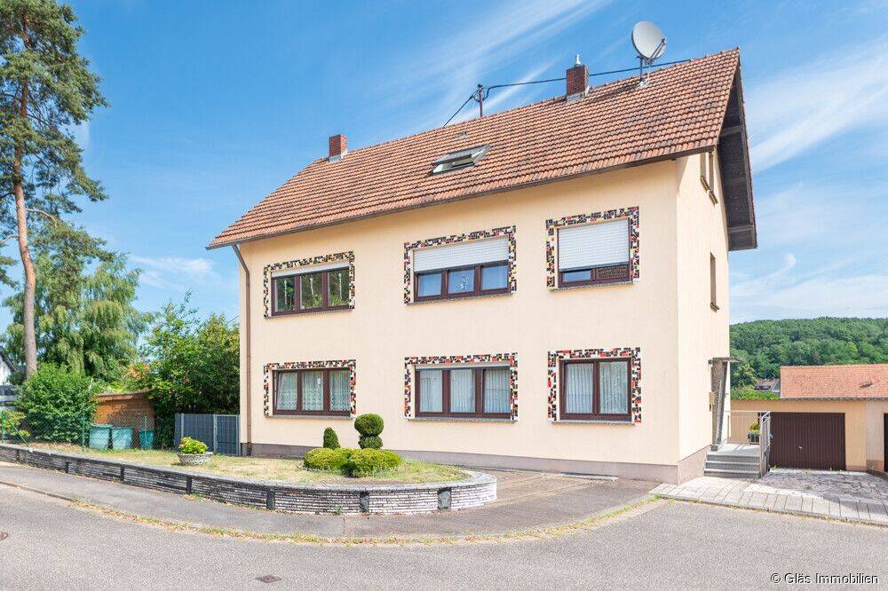 Ludweiler – Ein Zuhause für mehrere Generationen – Gepflegtes Wohnhaus mit viel Platz und Garten, 66333 Völklingen
