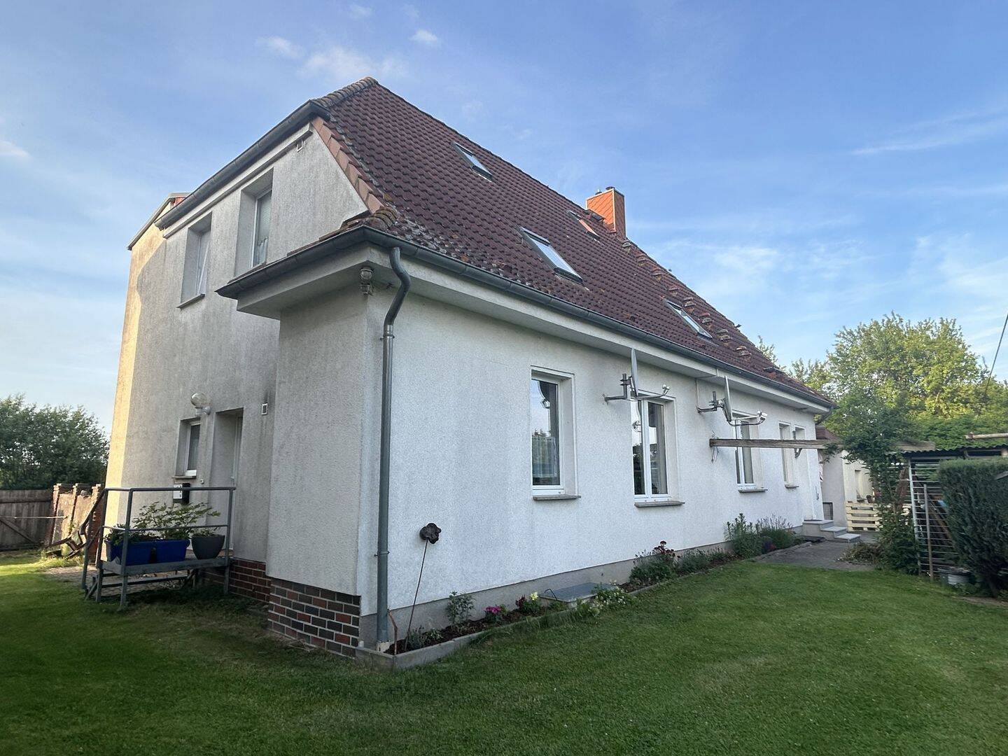 Wohnhaus mit zwei vermieteten Einliegerwohnungen nahe der Ostsee, 23936 Grevesmühlen
