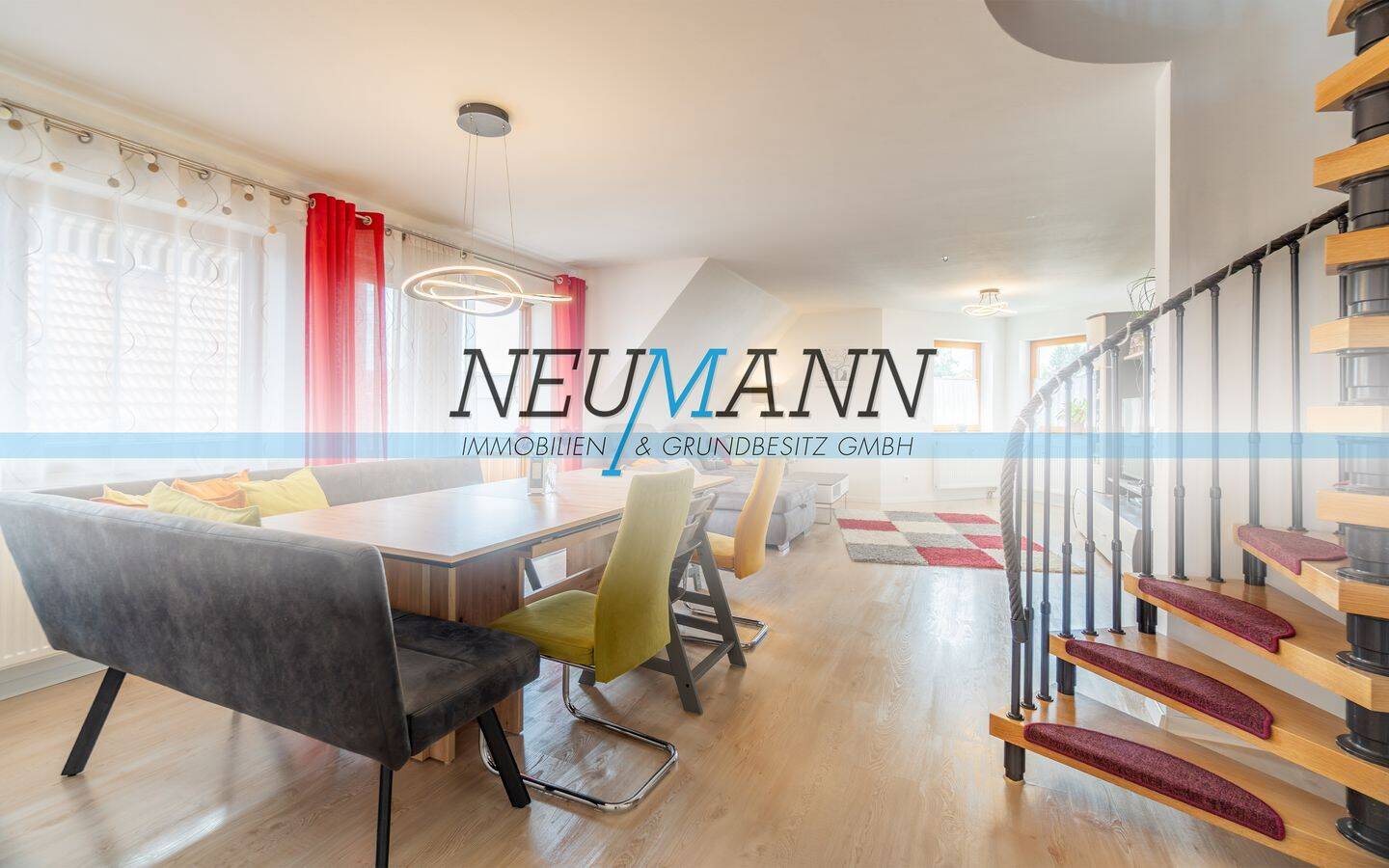 Attraktive 4-Zimmer-Wohnung mit zwei Balkonen und Tiefgaragenstellplätzen, 78052 Villingen-Schwenningen