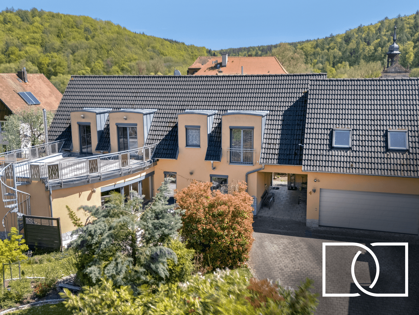 Exklusives Einfamilienhaus! Stilvolles Anwesen mit großem Grundstück in ruhiger Lage, 97500 Ebelsbach