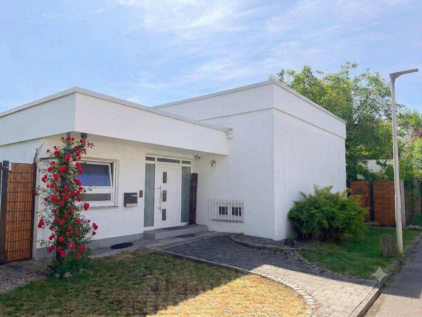 Freistehendes Einfamilienhaus in Offenburg-Hildboltsweier, 77656 Offenburg