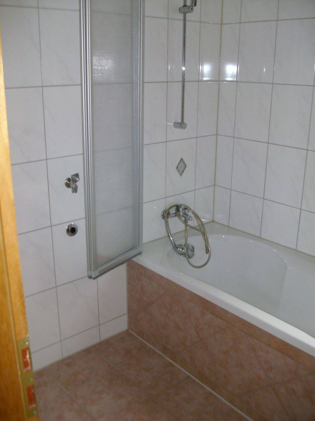 2-Raum-Eigentumswohnung in zentraler Lage mit eigener Etagenheizung in Sonneberg – ca. 71 m², 96515 Sonneberg