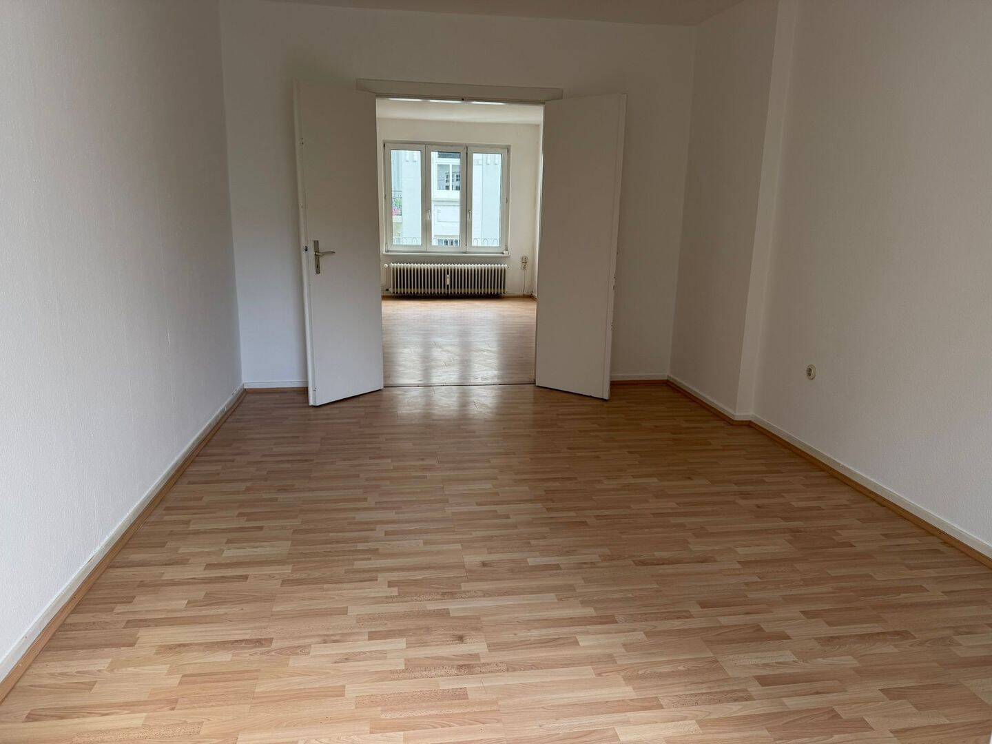 Freie 2 Zi. Whg. mit Balkon gem. Grundbuch Stadtteil Eimsbüttel, 20253 Hamburg (Hamburg-Nord)