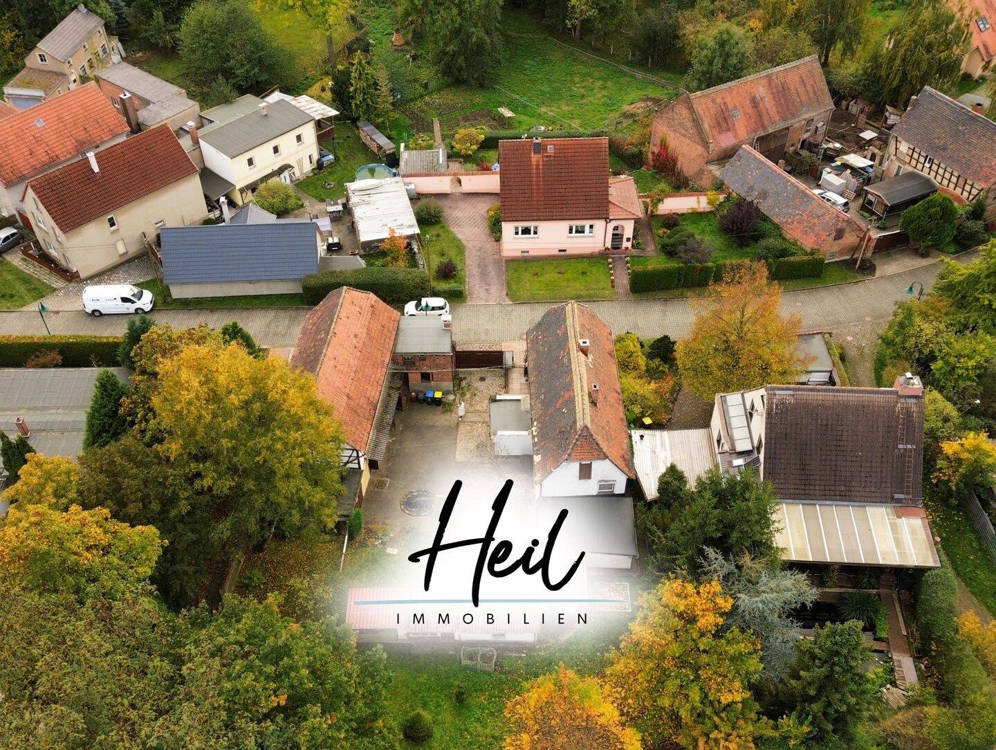 Denkmalgeschützter Mühlenhof von 1840 mit Fachwerkhaus und Scheune, 6686 Lützen