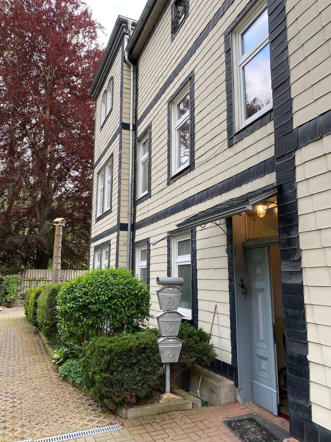 Komplett neu sanierte 3.- Raumwohnung mit Blick in den Stadtpark und Gartennutzung!!!, 99885 Ohrdruf