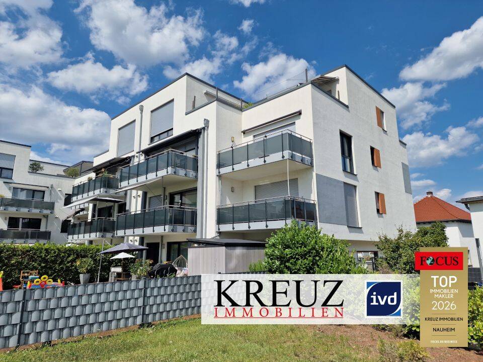 Lichtdurchflutete luxuriöse Penthouse-Wohnung mit Blick über Nauheim, 64569 Nauheim