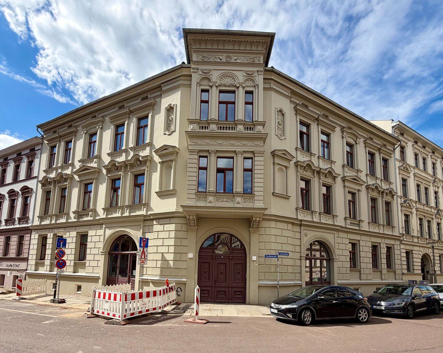 2-RW mit großem Balkon in TOP-Lage zu vermieten!, 6108 Halle (Saale) (Altstadt Giebichenstein Innenstadt Paulusviertel Saaleaue)