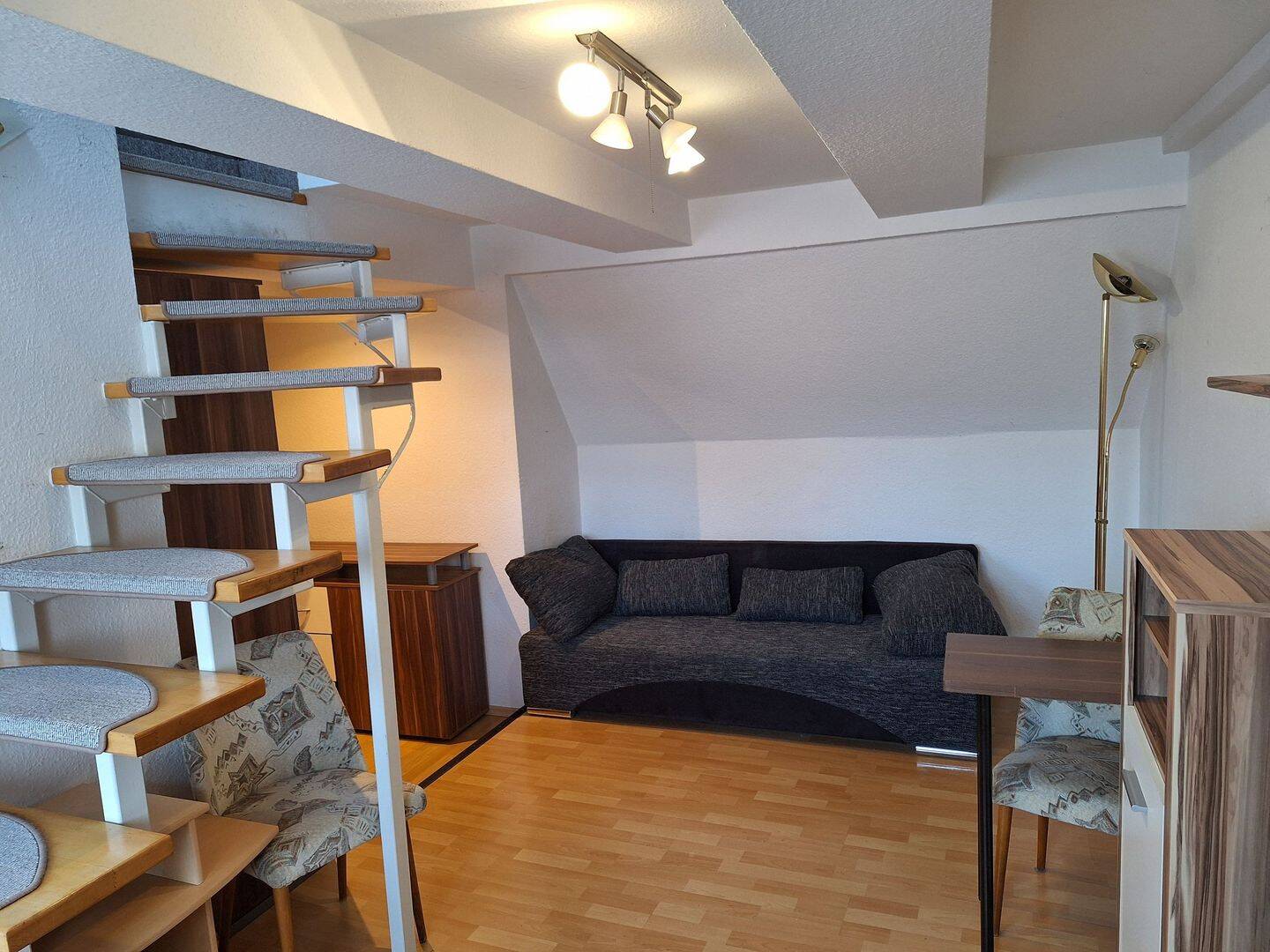 Wohnen auf 2 Etagen! Möblierte Wohnung in zentraler Lage, 99974 Mühlhausen/Thüringen