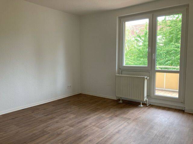 Alles neu- tolle Singlewohnung mit Balkon, 6217 Merseburg