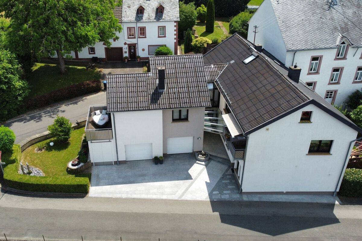 Großzügig – Modern – Neuwertig Vielseitiges Einfamilienhaus in Heidenburg, 54426 Heidenburg