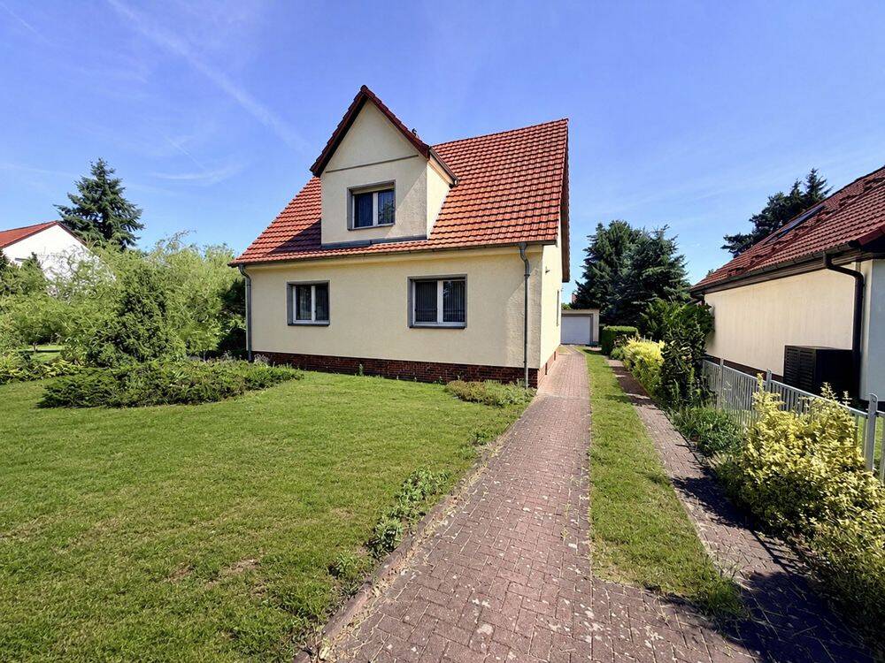 Attraktives Einfamilienhaus in Bestlage von Cottbus, 3042 Cottbus (Branitz Merzdorf Mitte Sandow)