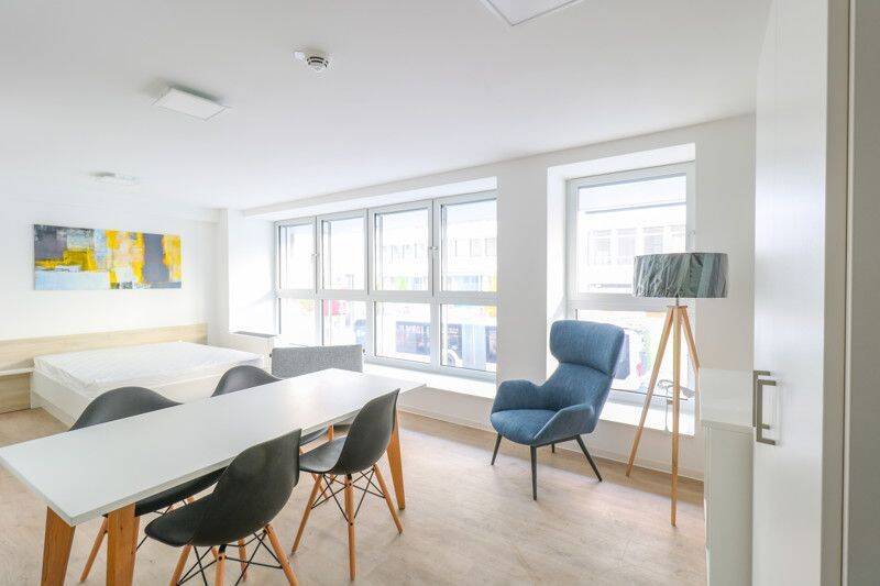 Stilvoll möblierte Etagenwohnung mit moderner Einbauküche!, 40210 Düsseldorf (Friedrichstadt Stadtmitte)