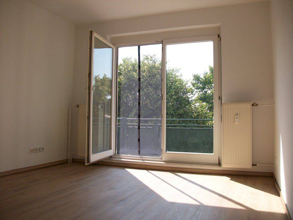 Lichtdurchflutete 2-Zimmer-Wohnung mit Balkon und Abstellraum, 6618 Naumburg (Saale)