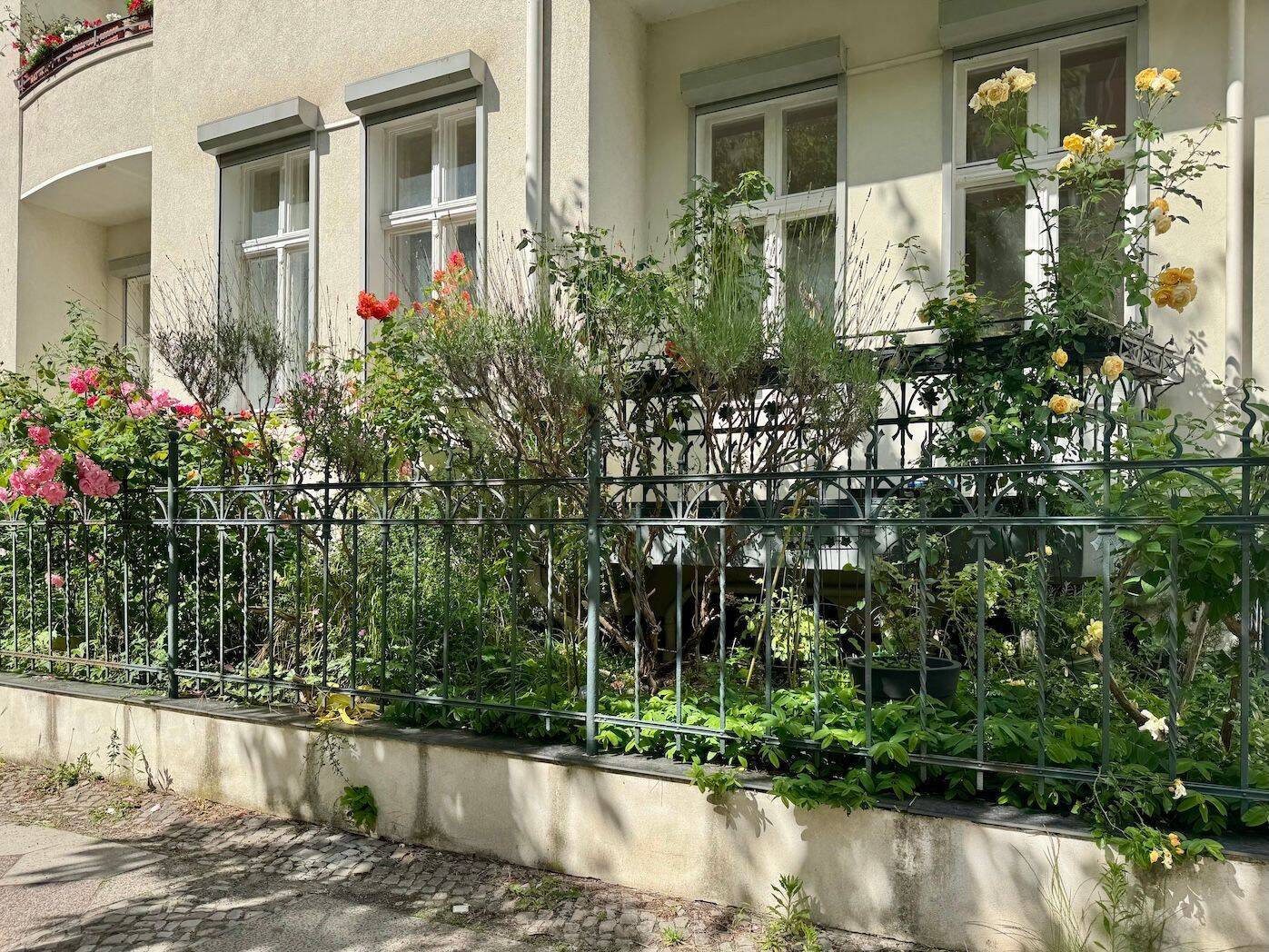 Modernisierte 6-Zimmer-Wohnung im Stuckaltbau, Dielen, 2 Balkone + Garten in Berlin-Steglitz kaufen, 12167 Berlin (Steglitz-Zehlendorf Steglitz)