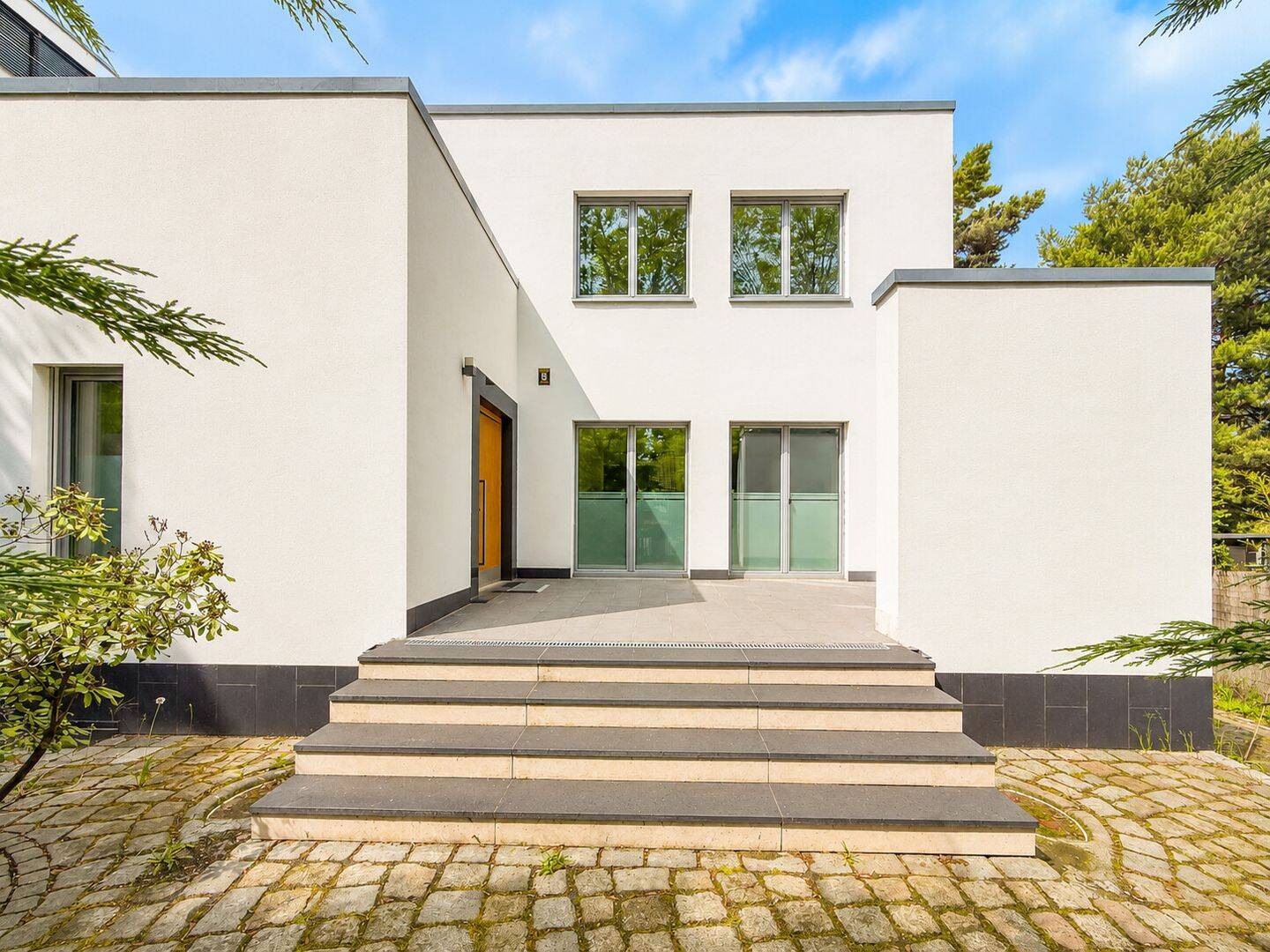 Exklusive Bauhaus-Villa mit großem Garten und 5 Zimmern, 13156 Berlin (Pankow Kleingartenanlage Alte Baumschule Niederschönhausen Rosenthal)