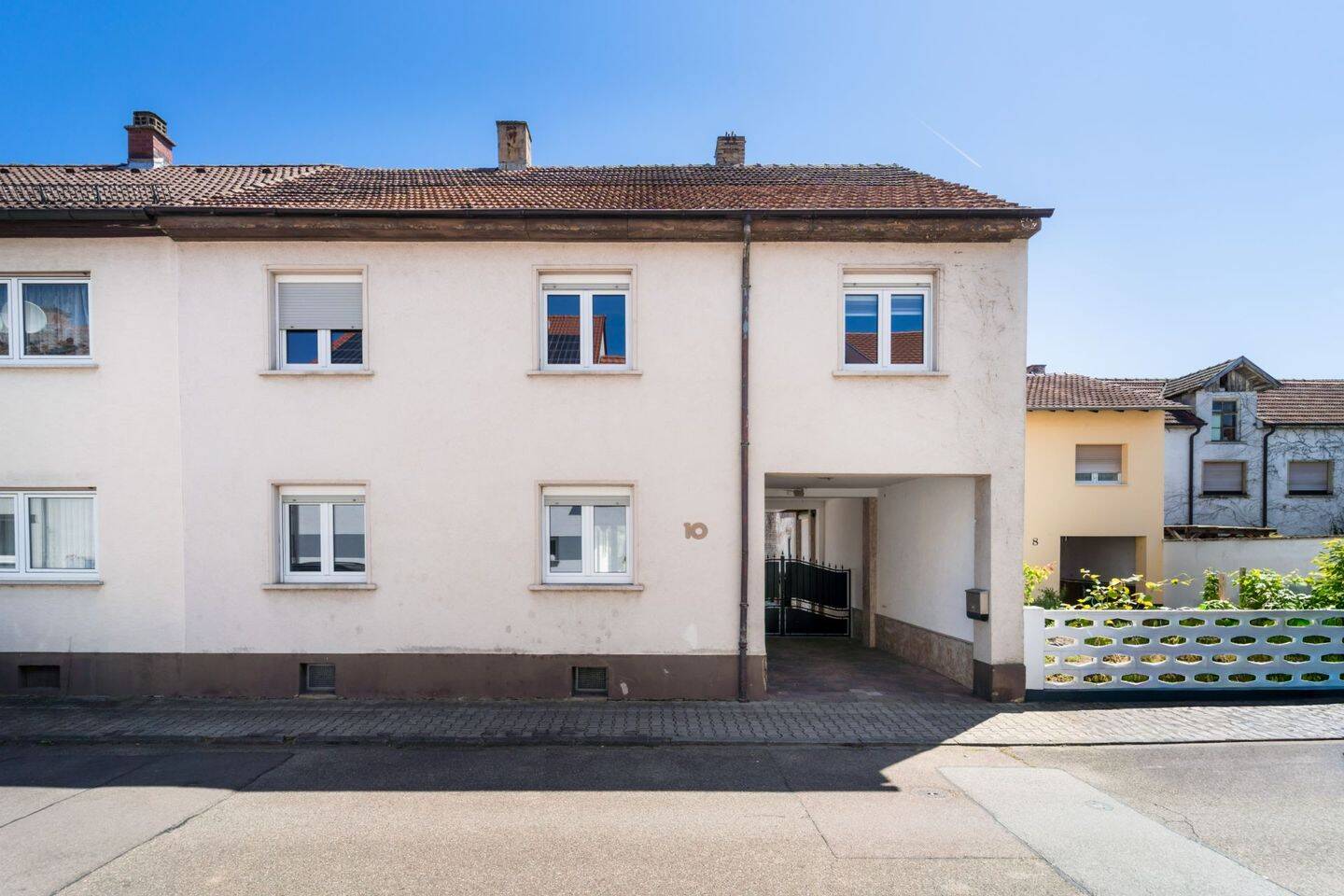 Zweifamilienhaus im Herzen von Neulußheim – voller Potenzial für modernes Wohnen, 68809 Neulußheim