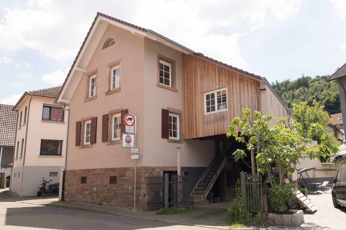 LIEBEVOLL SANIERTE ALTE SCHMIEDE MIT ZWEI WOHNEINHEITEN IN LAHR-SULZ, 77933 Lahr/Schwarzwald