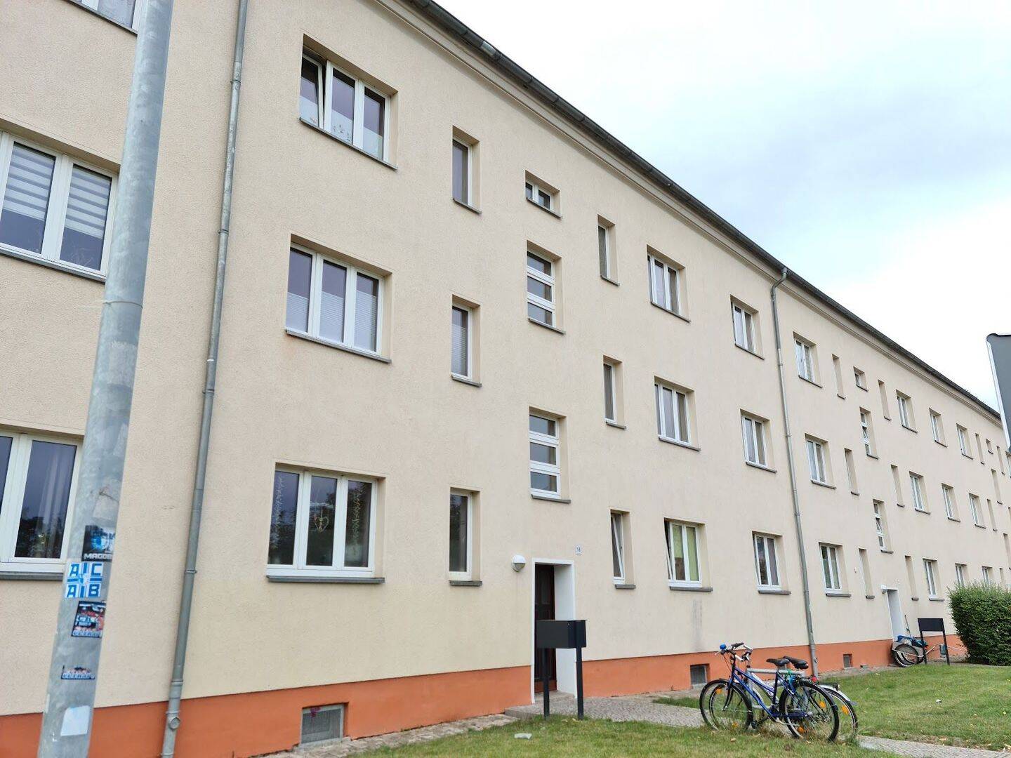 Heiße TAGE – Cooler DEAL – Jetzt mieten und die ersten beiden Kaltmieten sparen!, 39114 Magdeburg