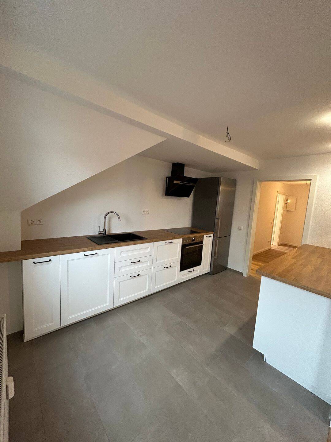 Hochwertig kernsanierte 5-Zimmer-Wohnung | 113 m² | Stellplatz | Modernes Wohnen im Fachwerkcharme, 72555 Metzingen