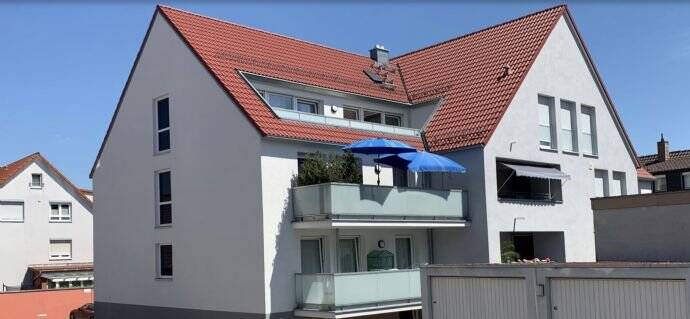 Neuwertige 3-Zi.-Wohnung mit Balkon und EBK in Holzgerlingen, 71088 Holzgerlingen