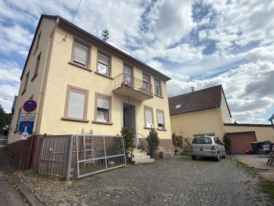 Großzügiges Zweifamilienhaus mit viel Platz für die ganze Familie!, 55585 Altenbamberg